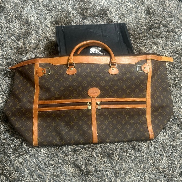 Louis Vuitton Tote Large Weekender Bag - Picture 1 of 11
